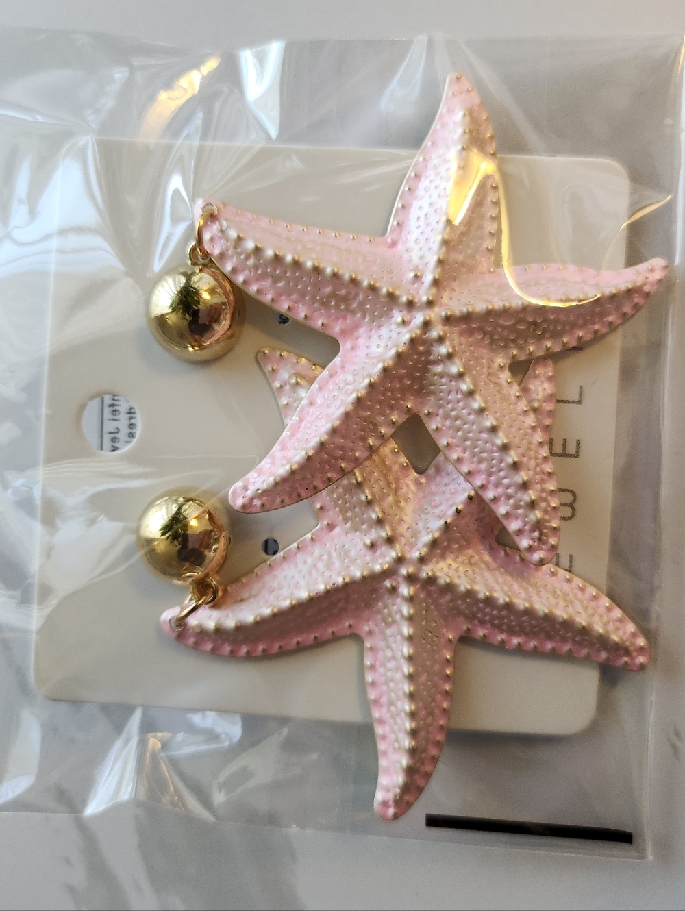Iridescent Pink Starfish Pendant Necklace And Earrings Set - Picture 3 of 4